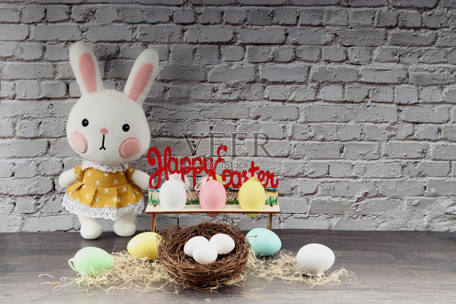 兔子和复活节彩蛋照片摄影图片