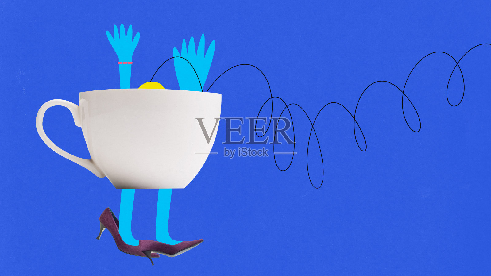 当代艺术拼贴。现代创意艺术。穿蓝色高跟鞋的女人淹死在咖啡杯里。照片摄影图片