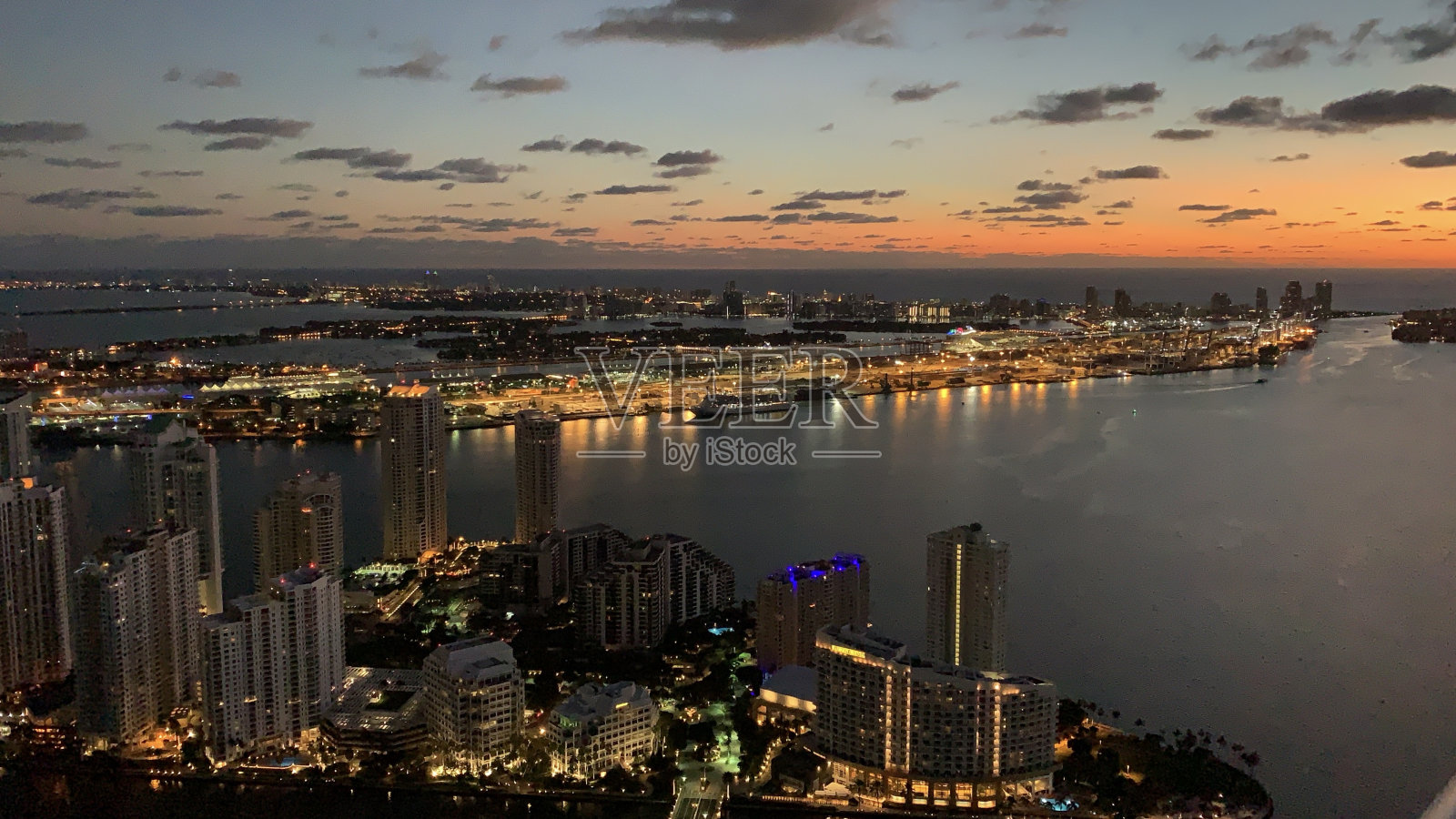 迈阿密清晨的天际线照片摄影图片