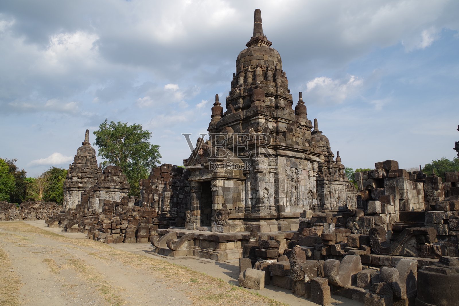 印度尼西亚的Prambanan寺庙建筑群照片摄影图片