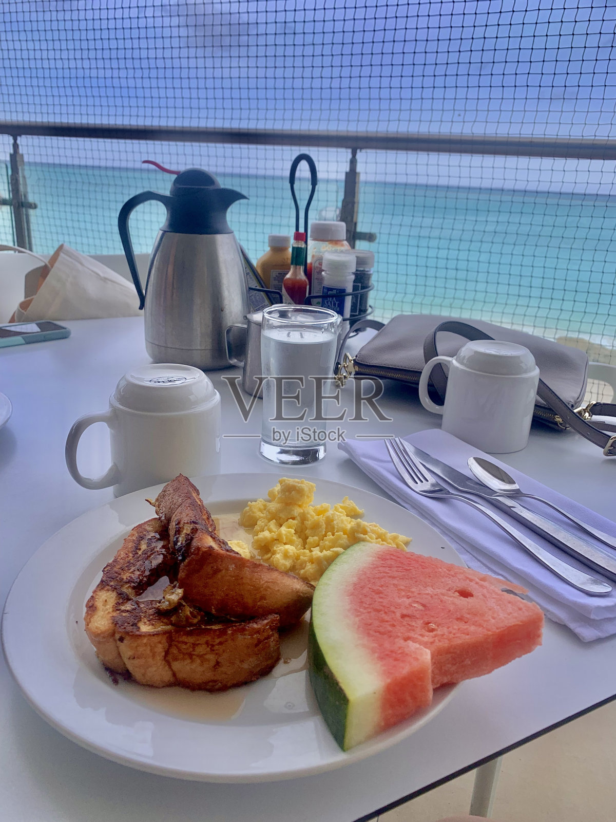 有风景的早餐照片摄影图片