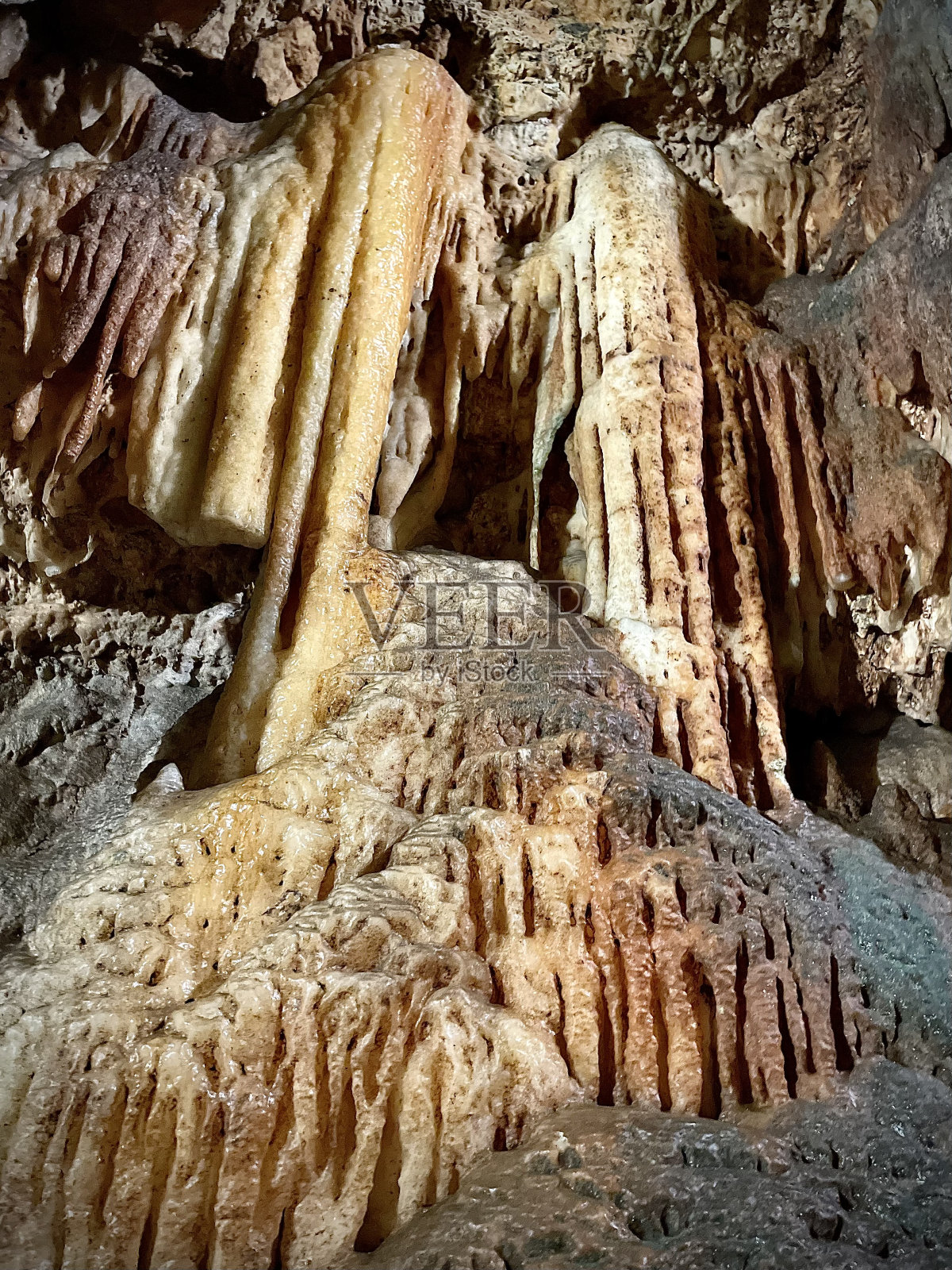 钟乳石瀑布照片摄影图片