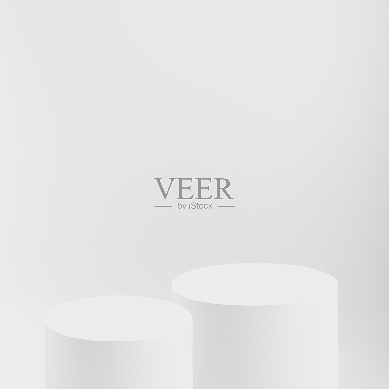 摘要白色背景上的两个白色圆筒形讲台样机，用于展示化妆品、商品、广告、设计、销售、文字、展示，呈现极简主义风格。照片摄影图片