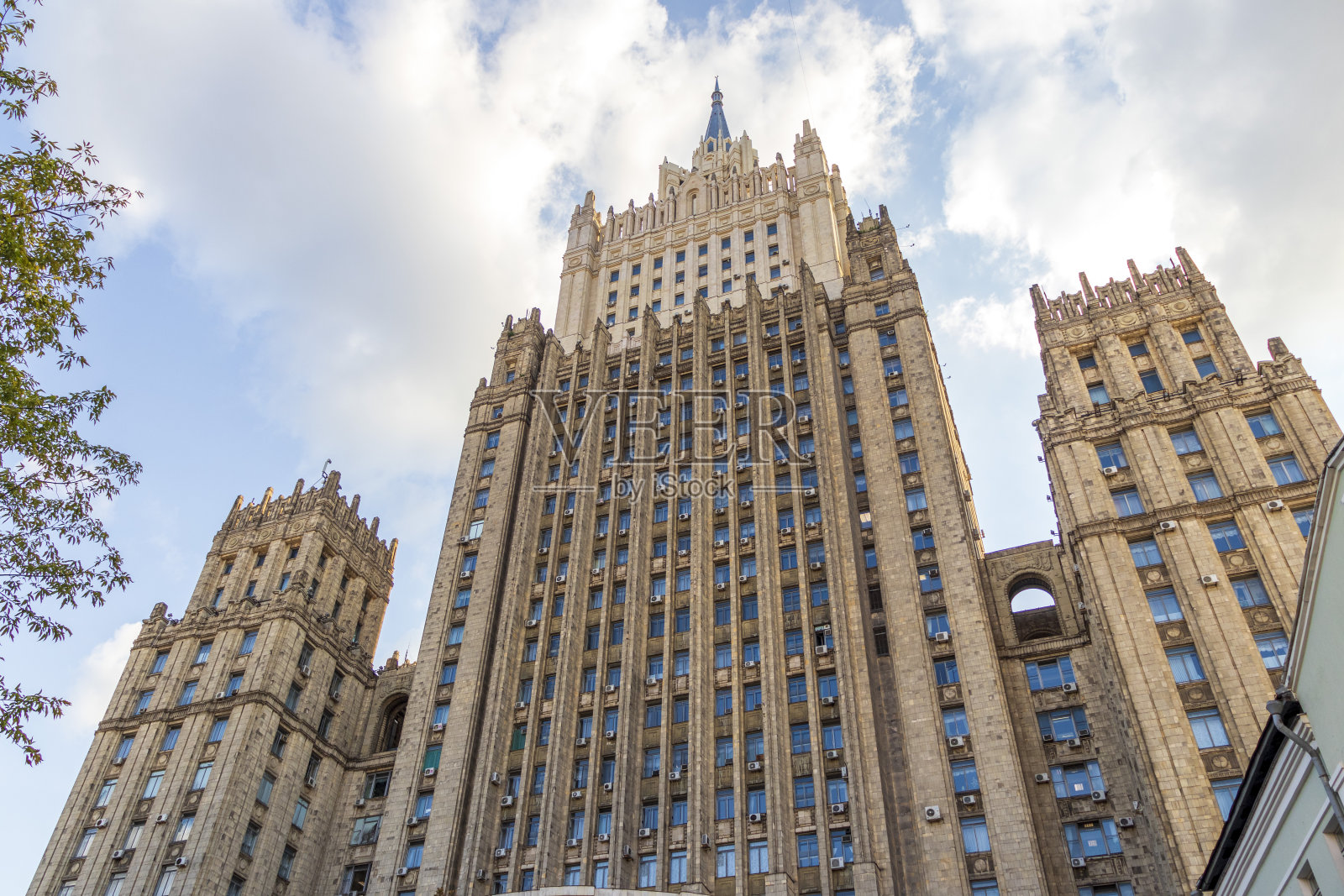 俄罗斯莫斯科- 2023年7月24日-俄罗斯联邦外交部外立面。城市照片摄影图片