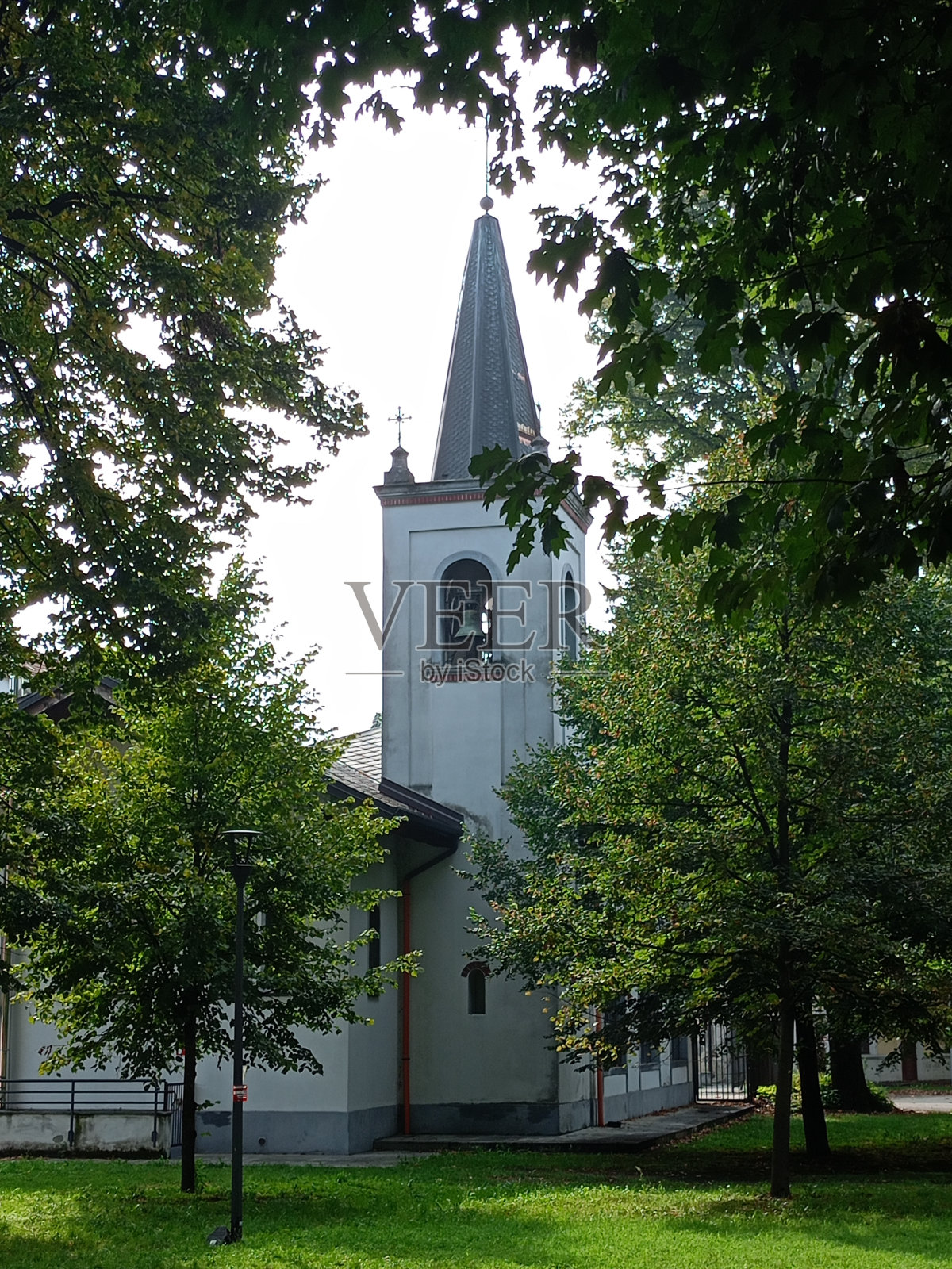 公园里的教堂照片摄影图片