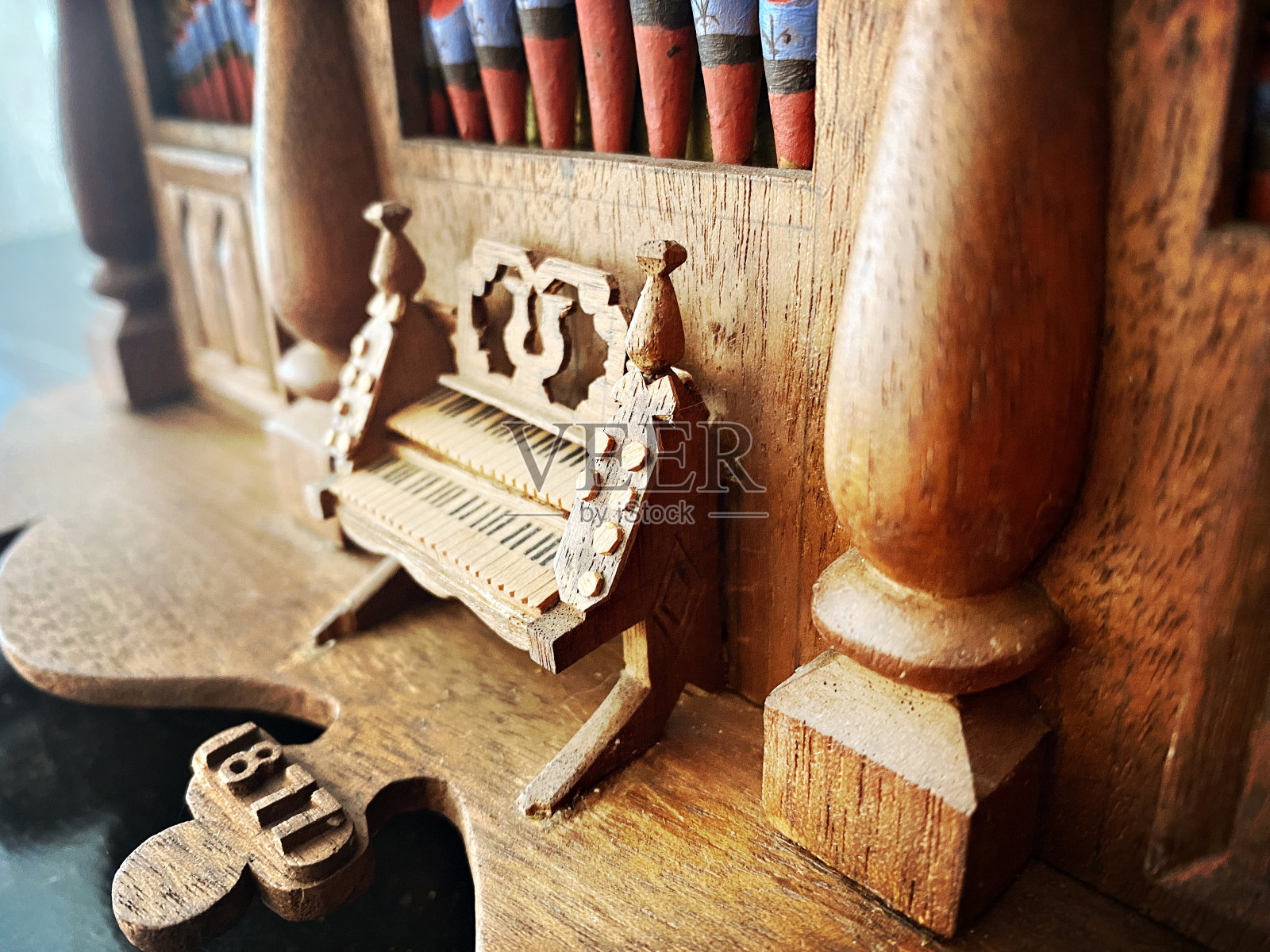 教堂风琴的古董模型照片摄影图片