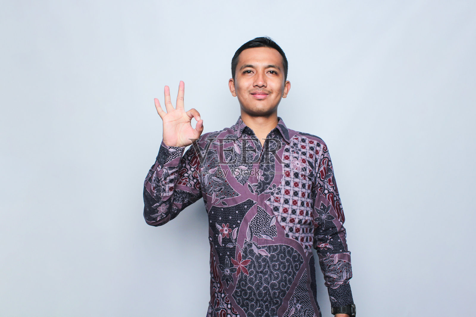 亚洲青年照片摄影图片