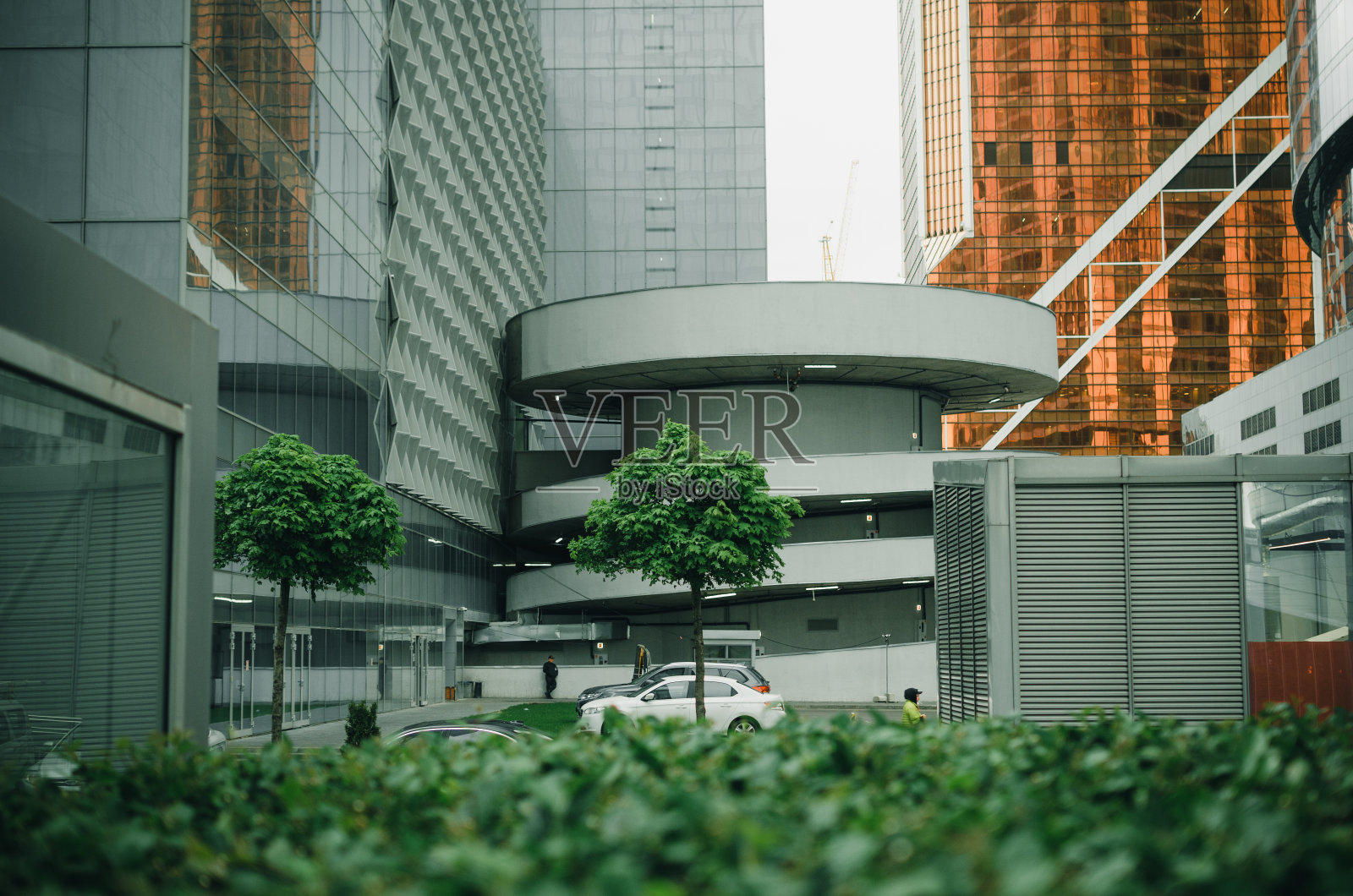 现代商务办公楼外观照片摄影图片