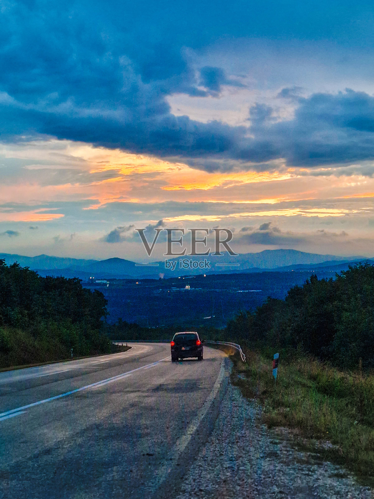在路上照片摄影图片