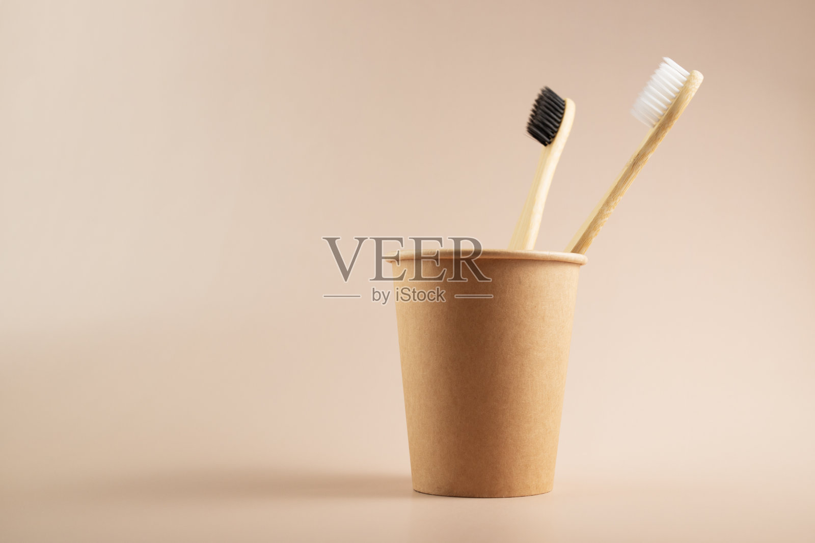 生态牙刷，竹牙刷，口腔健康生态责任照片摄影图片