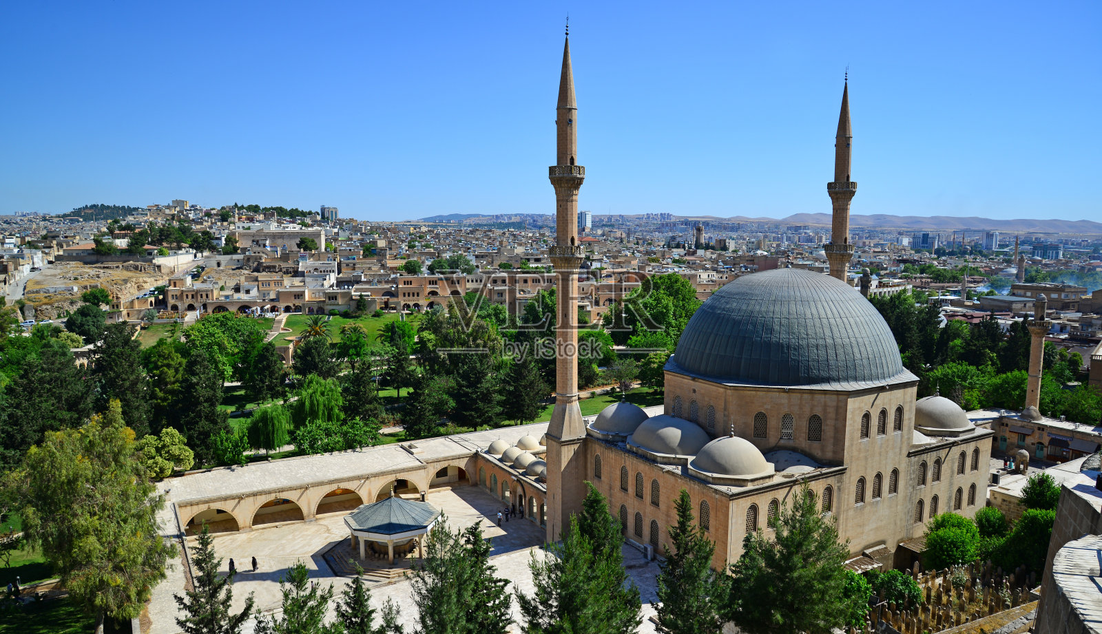 从土耳其的Sanliurfa市看到的风景照片摄影图片