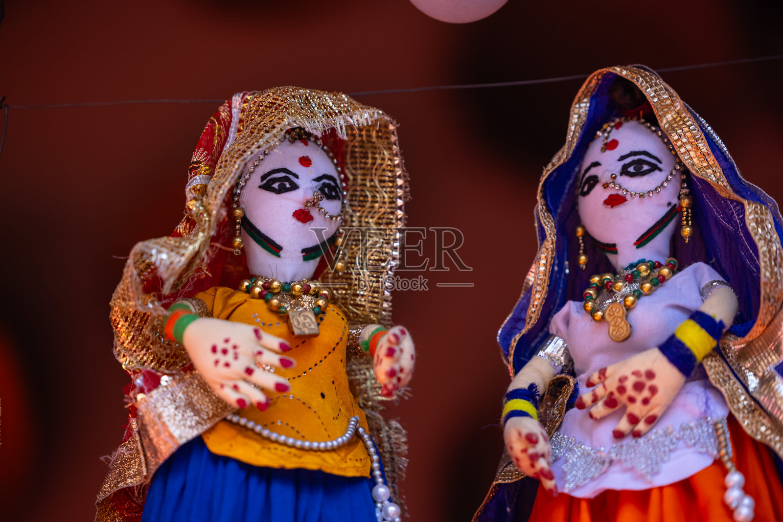 手工制作的彩色木偶照片摄影图片