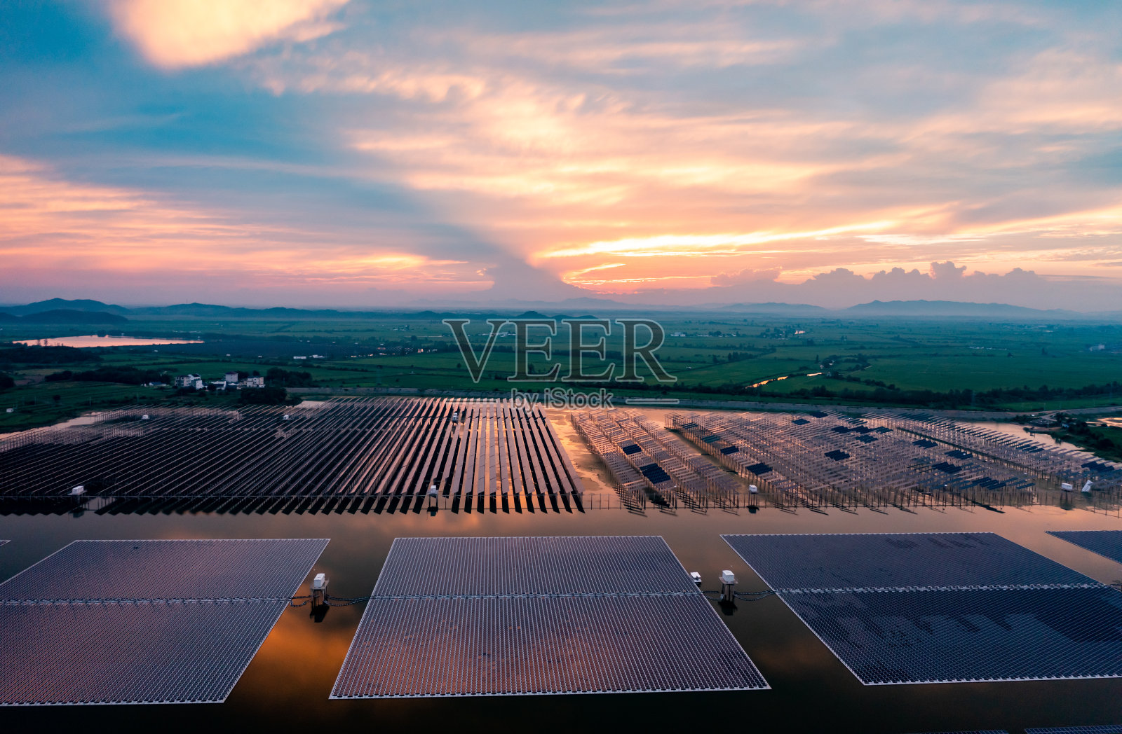 太阳能场景航拍照片摄影图片