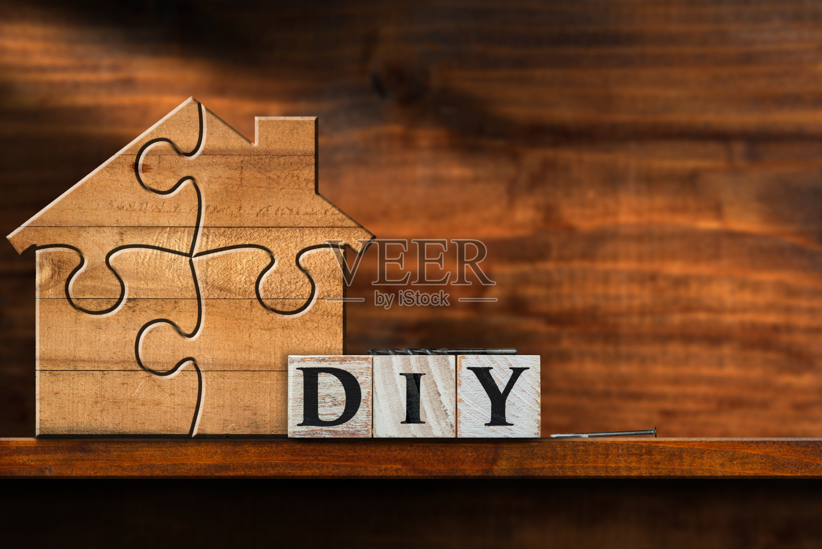 拼图和文字Diy木制房子照片摄影图片
