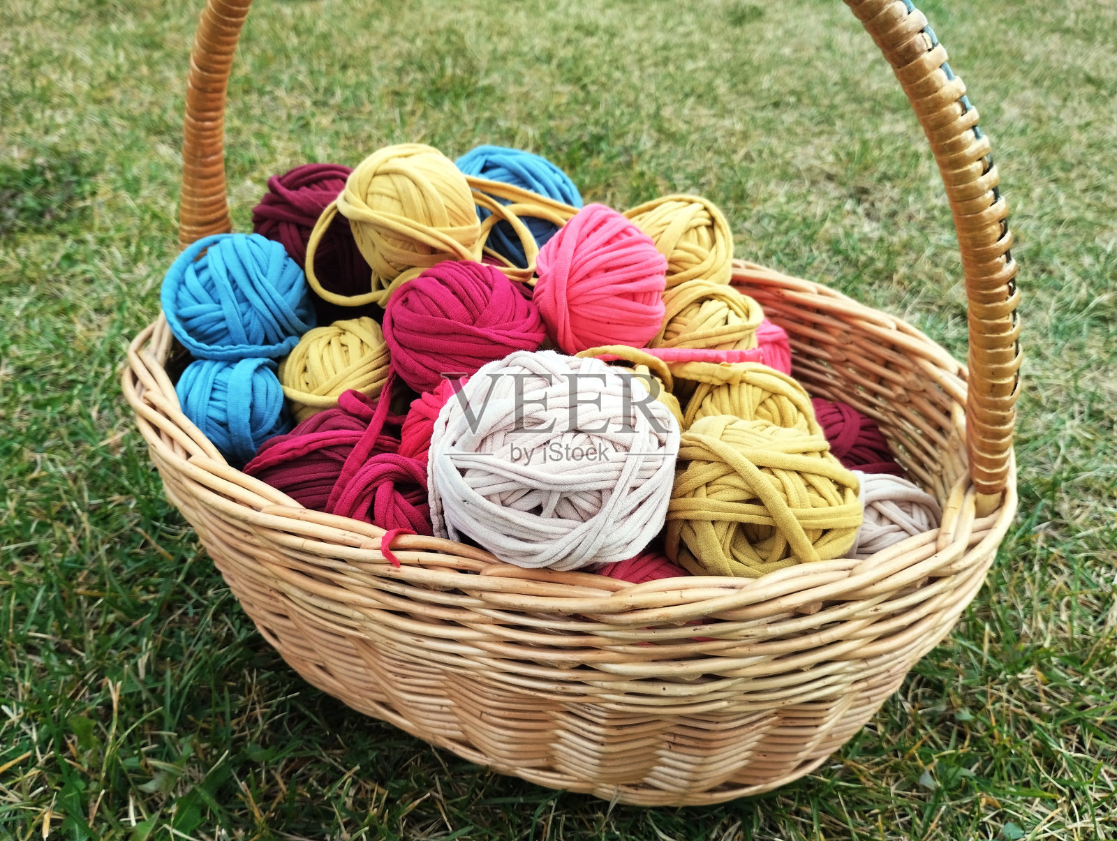 多色缝纫线照片摄影图片