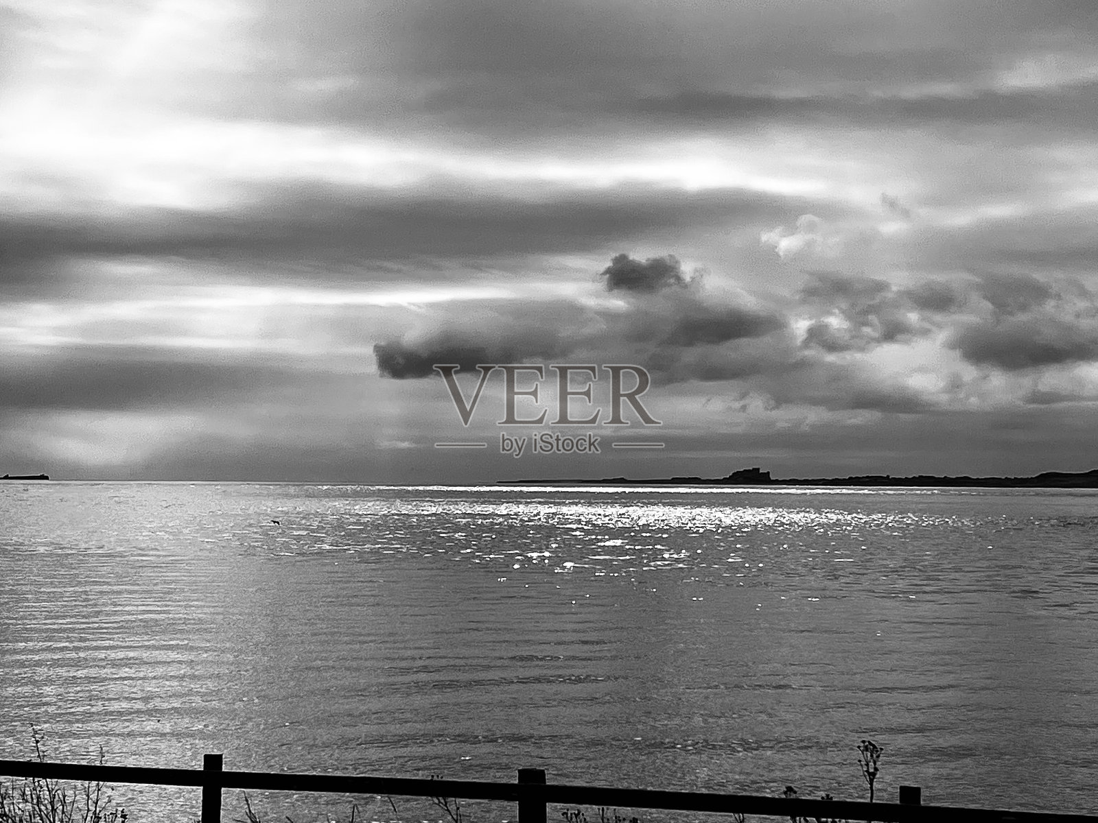 诺森伯兰郡北海的壮观云景照片摄影图片