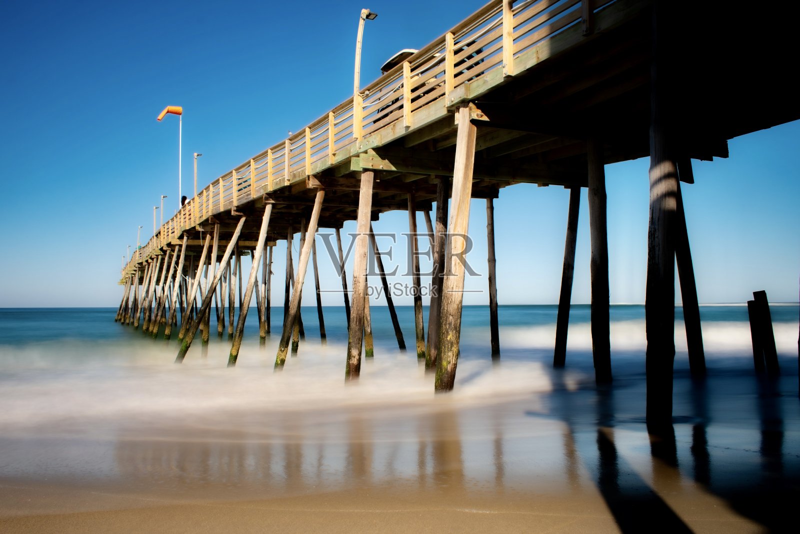 小鹰码头照片摄影图片