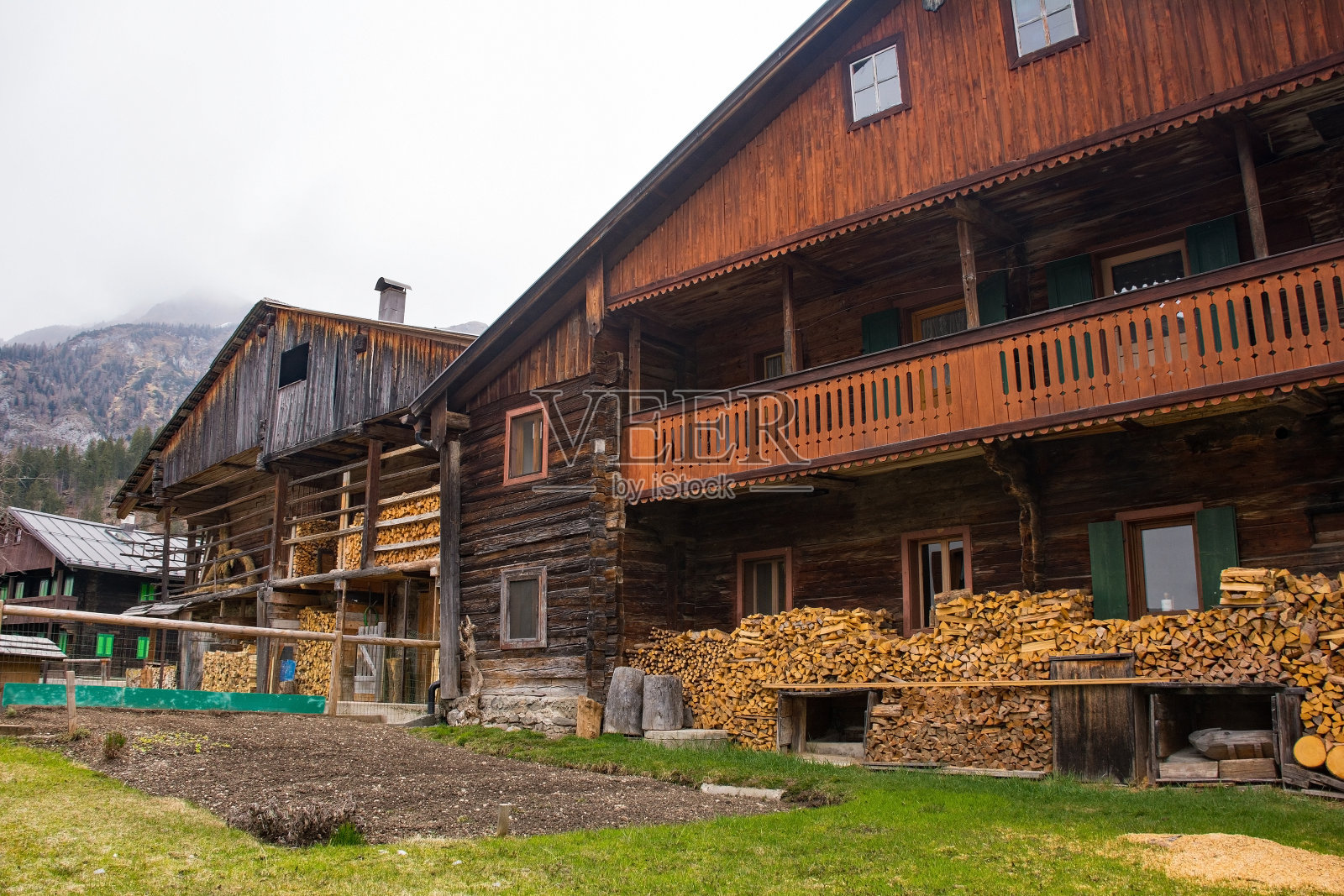 意大利东北部的Cima Sappada照片摄影图片