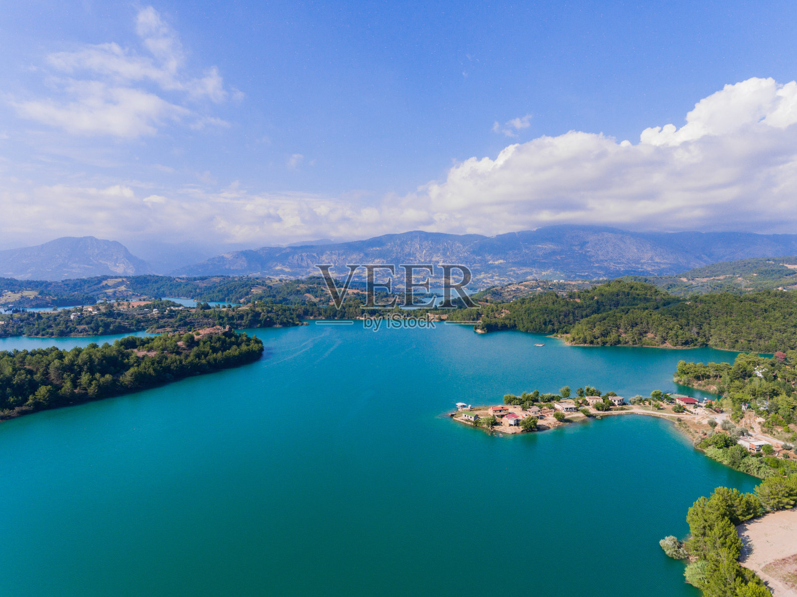 鸟瞰湖景照片摄影图片