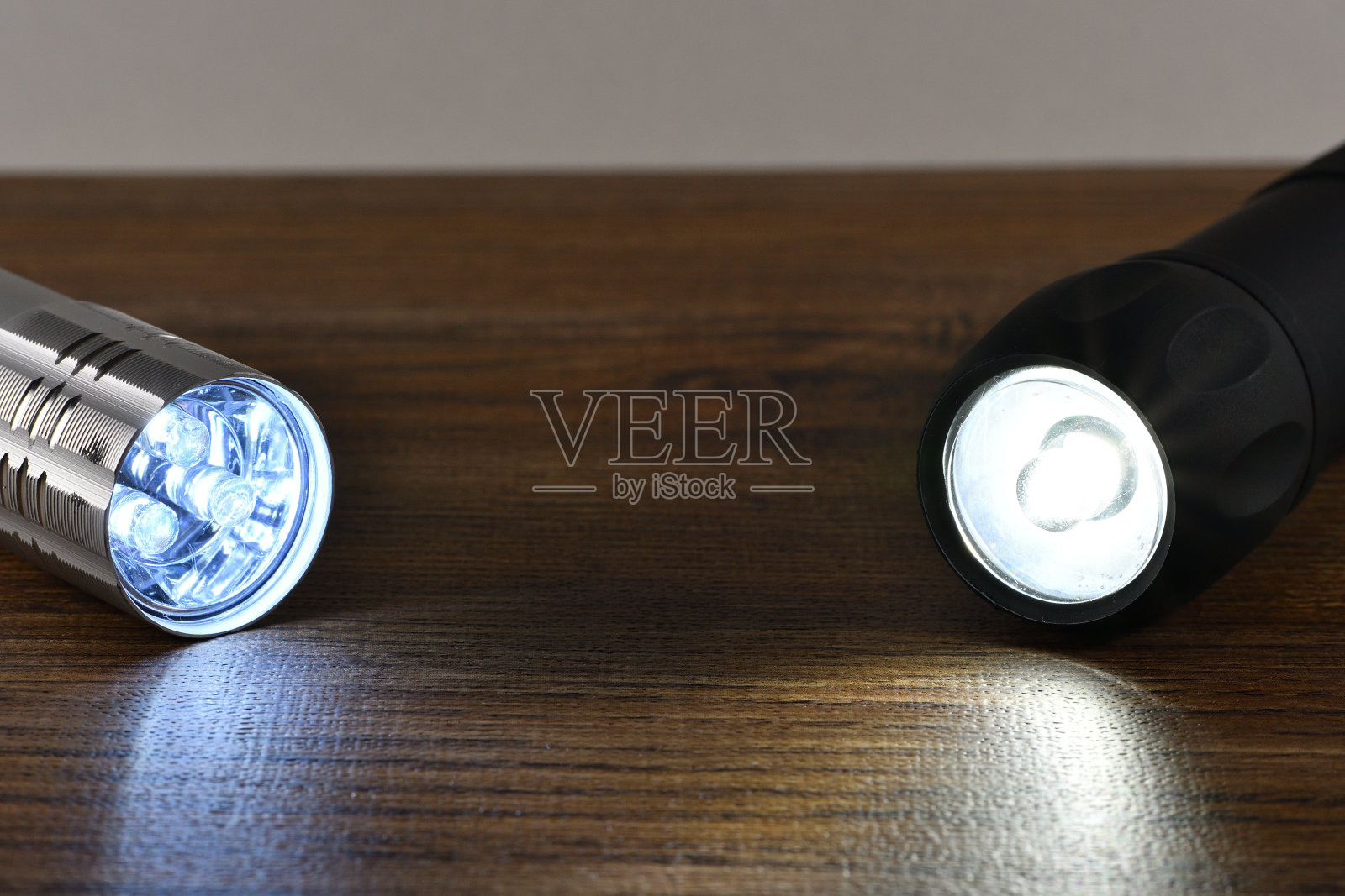 LED灯照片摄影图片