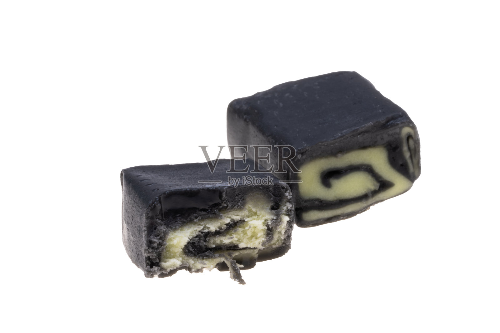 分离的黑薄荷糖照片摄影图片