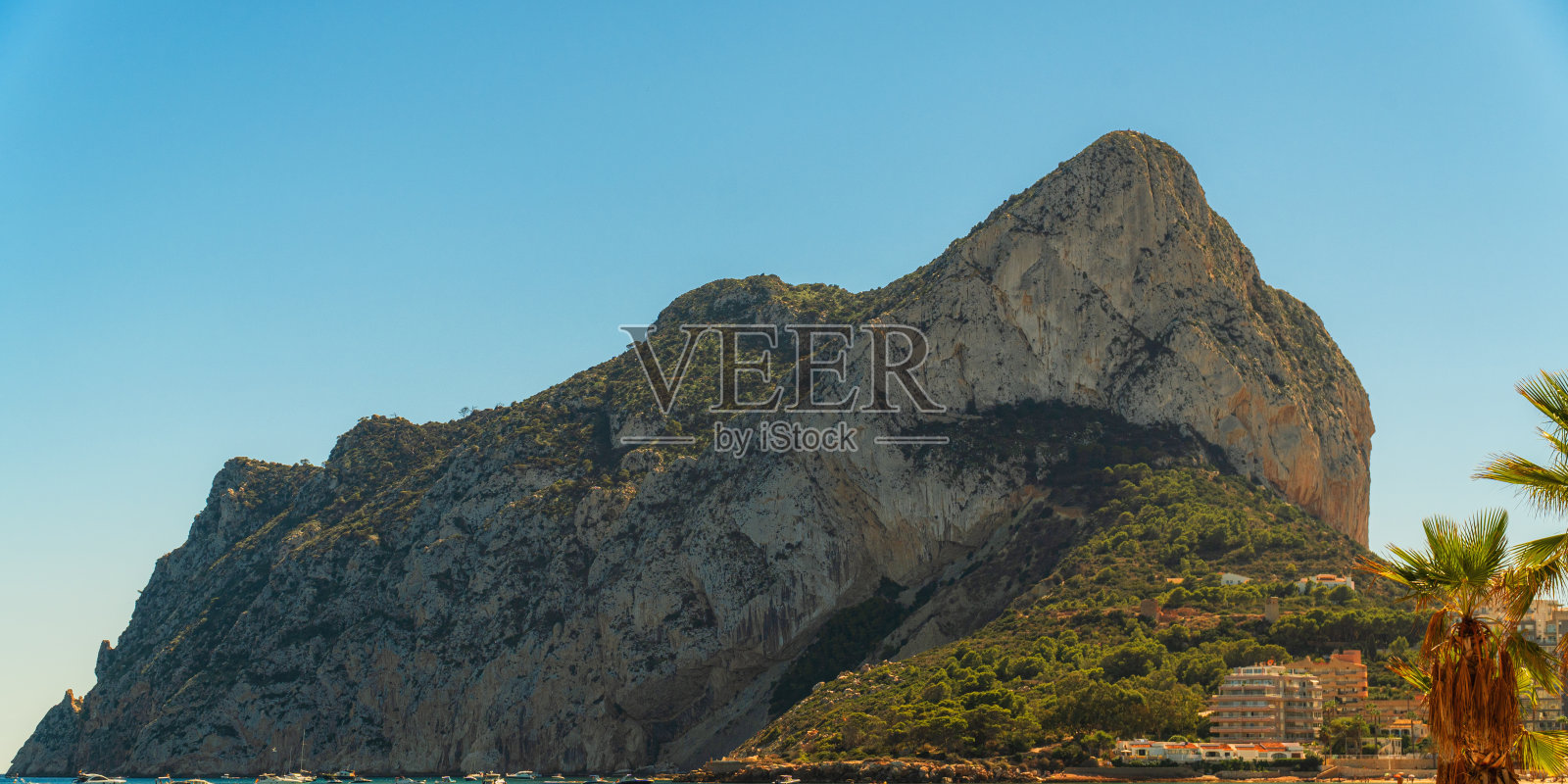 横跨地中海的山脉照片摄影图片