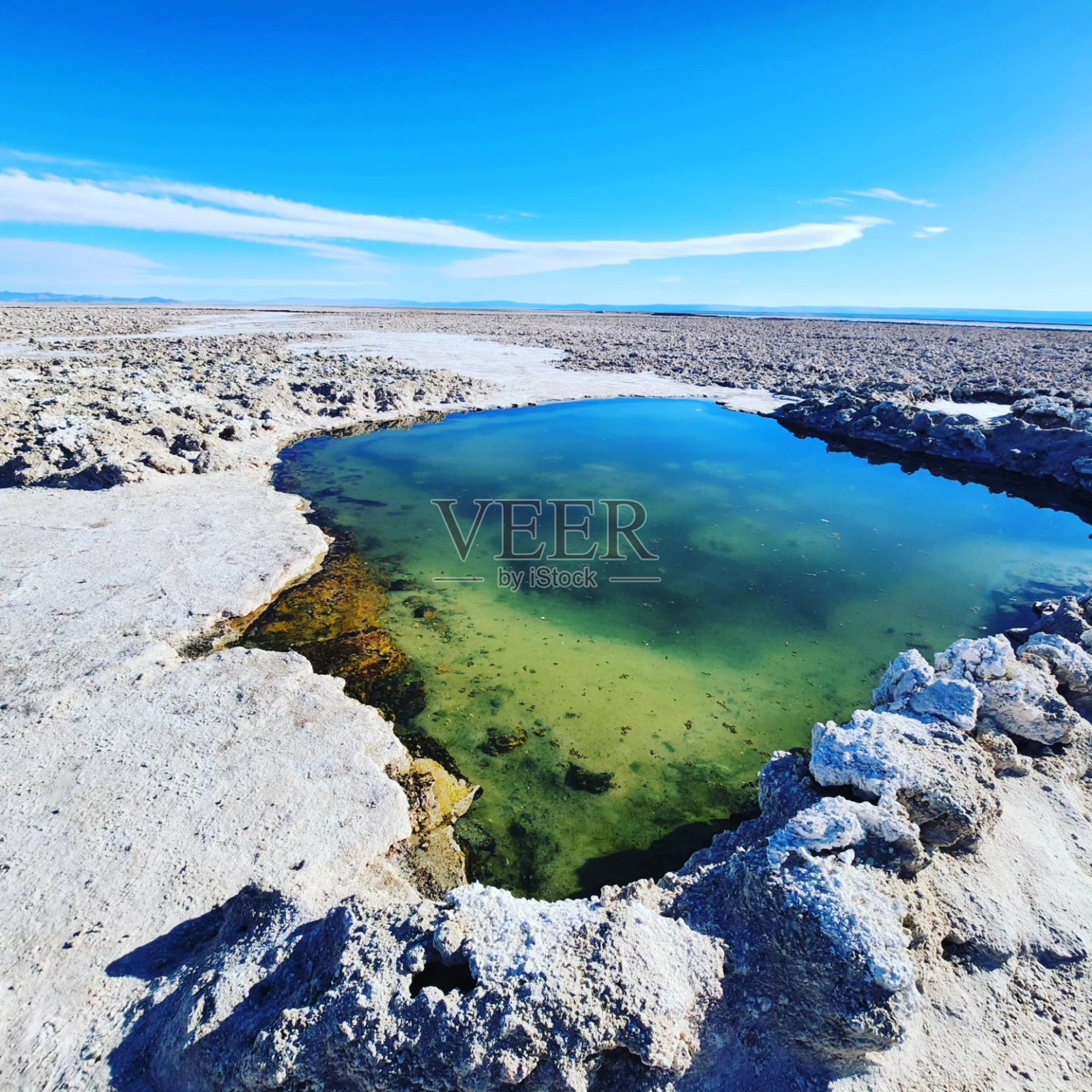 Baltinache隐藏泻湖。圣佩德罗德阿塔卡马，安托法加斯塔-智利。沙漠。照片摄影图片