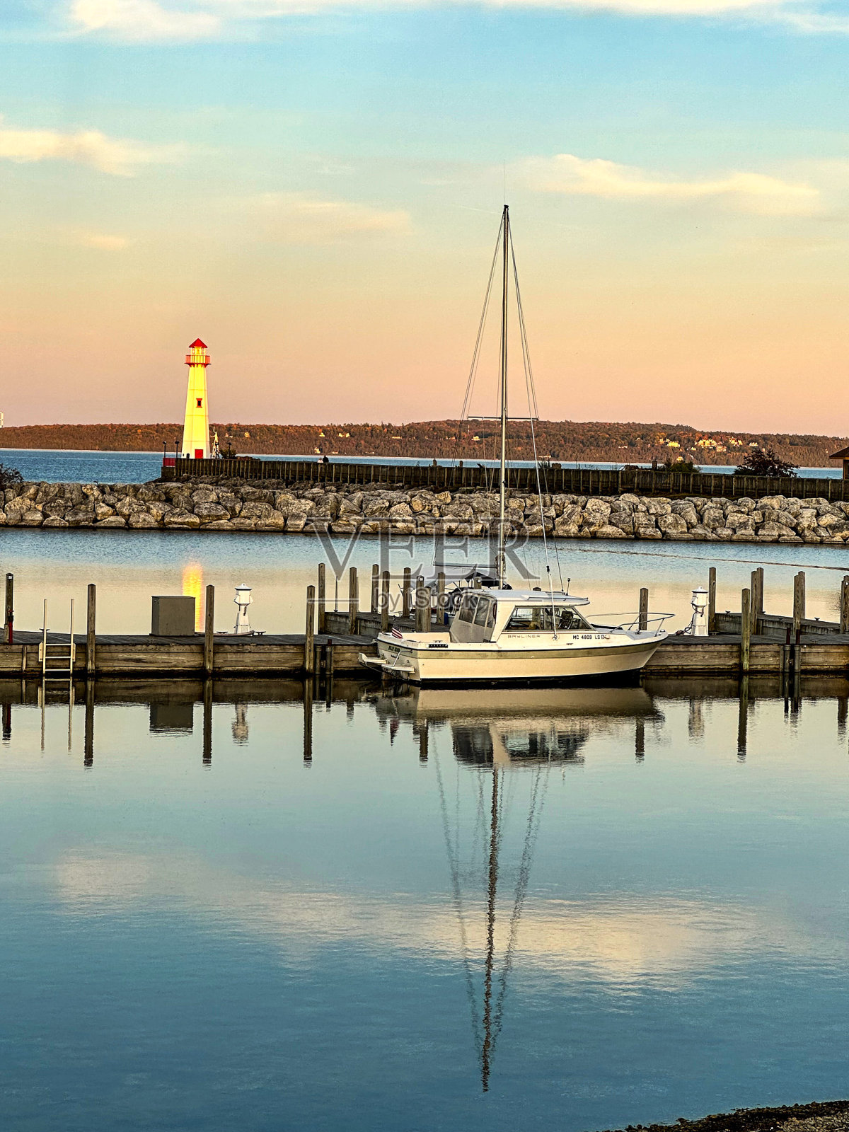 密歇根港圣伊格纳斯的瓦瓦塔姆灯塔照片摄影图片