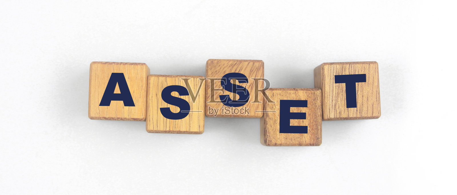 木制立方体，上面有mvp的字母照片摄影图片