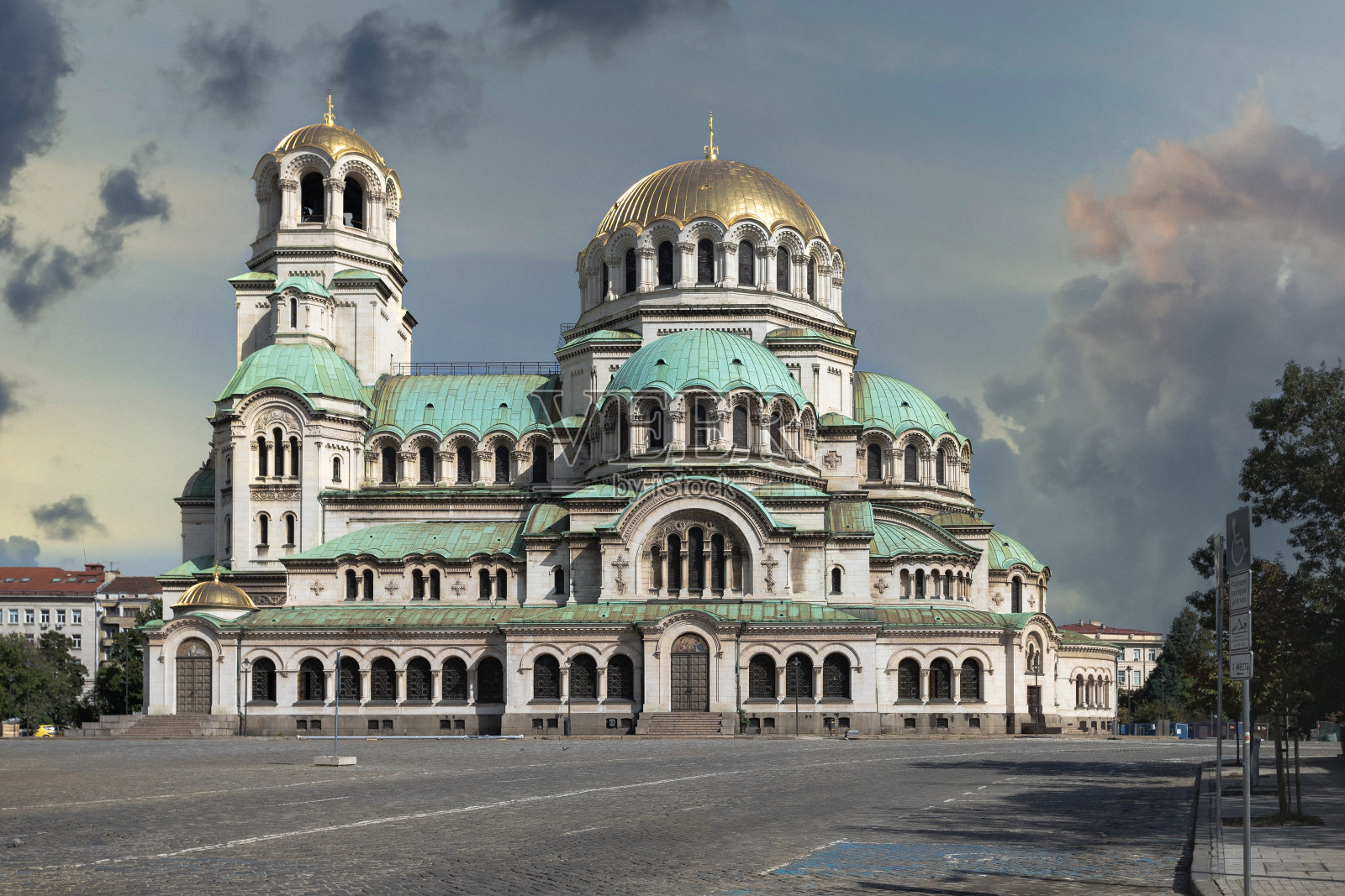 圣亚历山大涅夫斯基主教座堂照片摄影图片