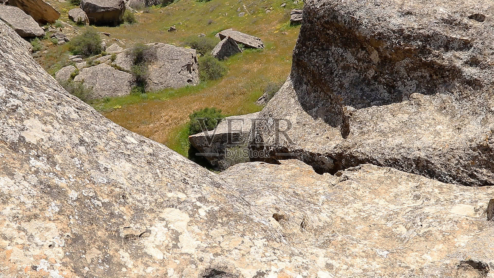 阿塞拜疆的戈布斯坦岩石艺术文化景观。照片摄影图片