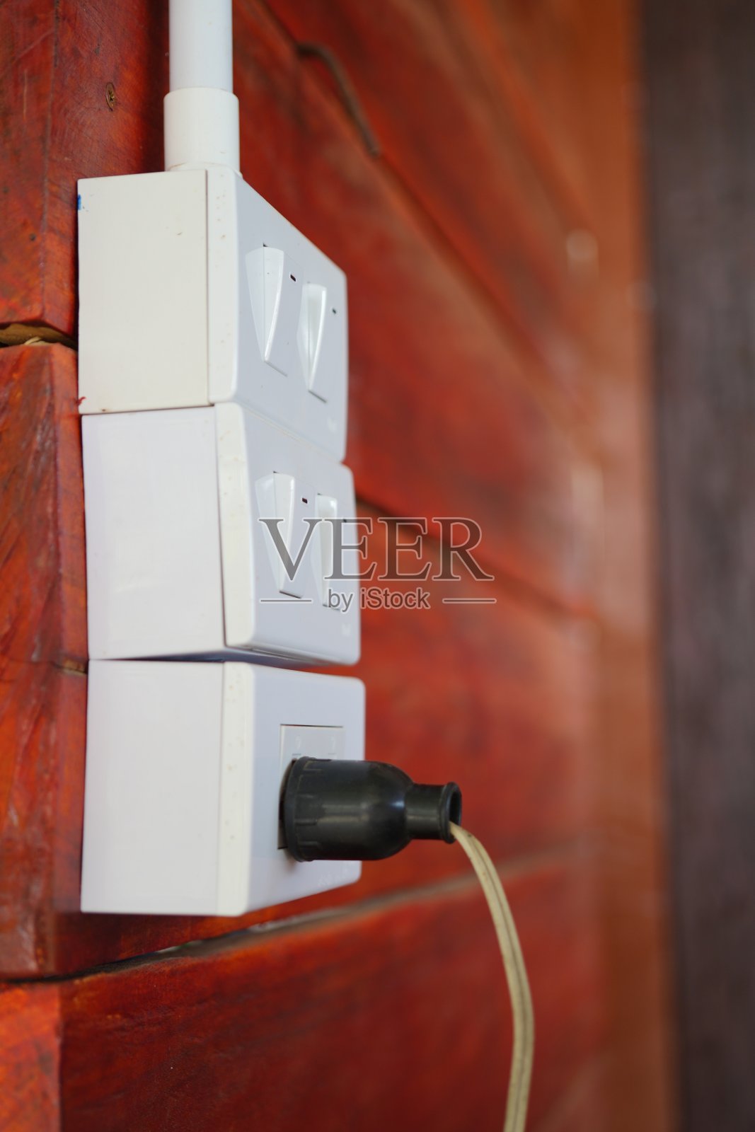 电灯开关和插座插头照片摄影图片