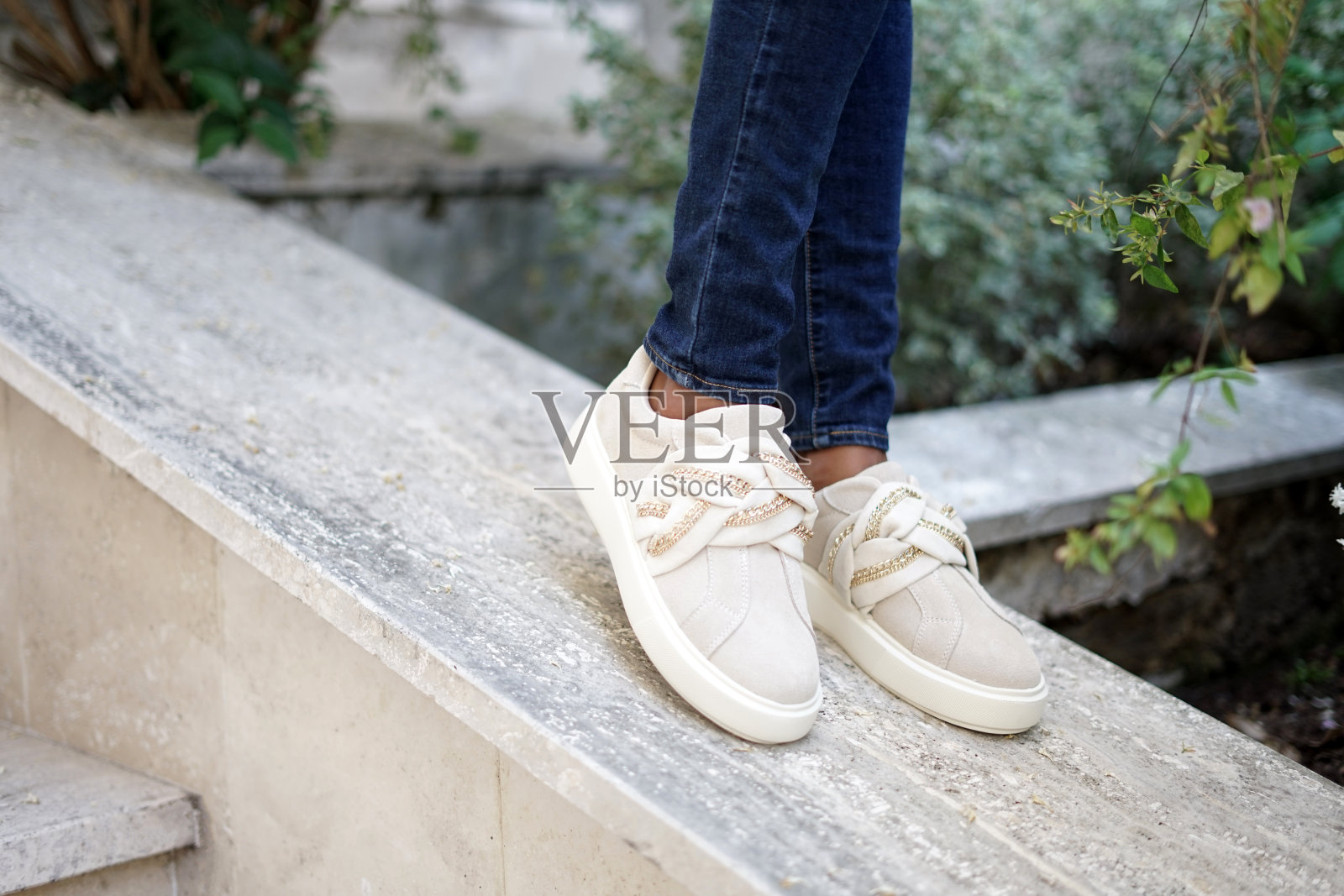 女士舒适的鞋子照片摄影图片