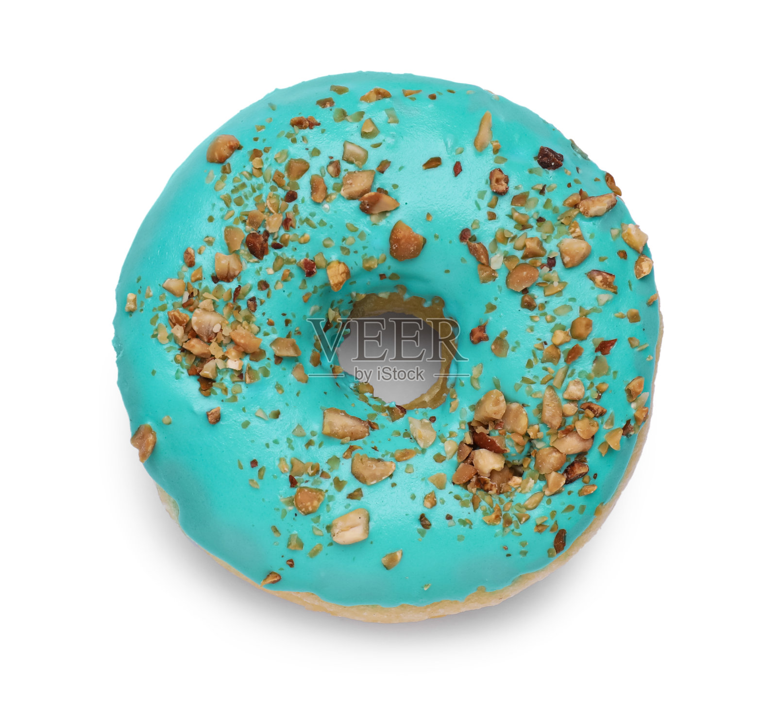 用白色孤立的坚果装饰的美味釉面甜甜圈，俯视图照片摄影图片