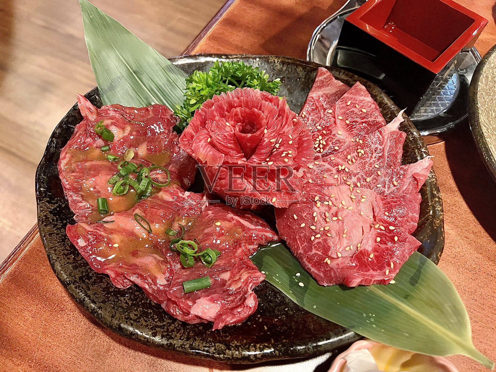牛肉烧烤套餐照片摄影图片