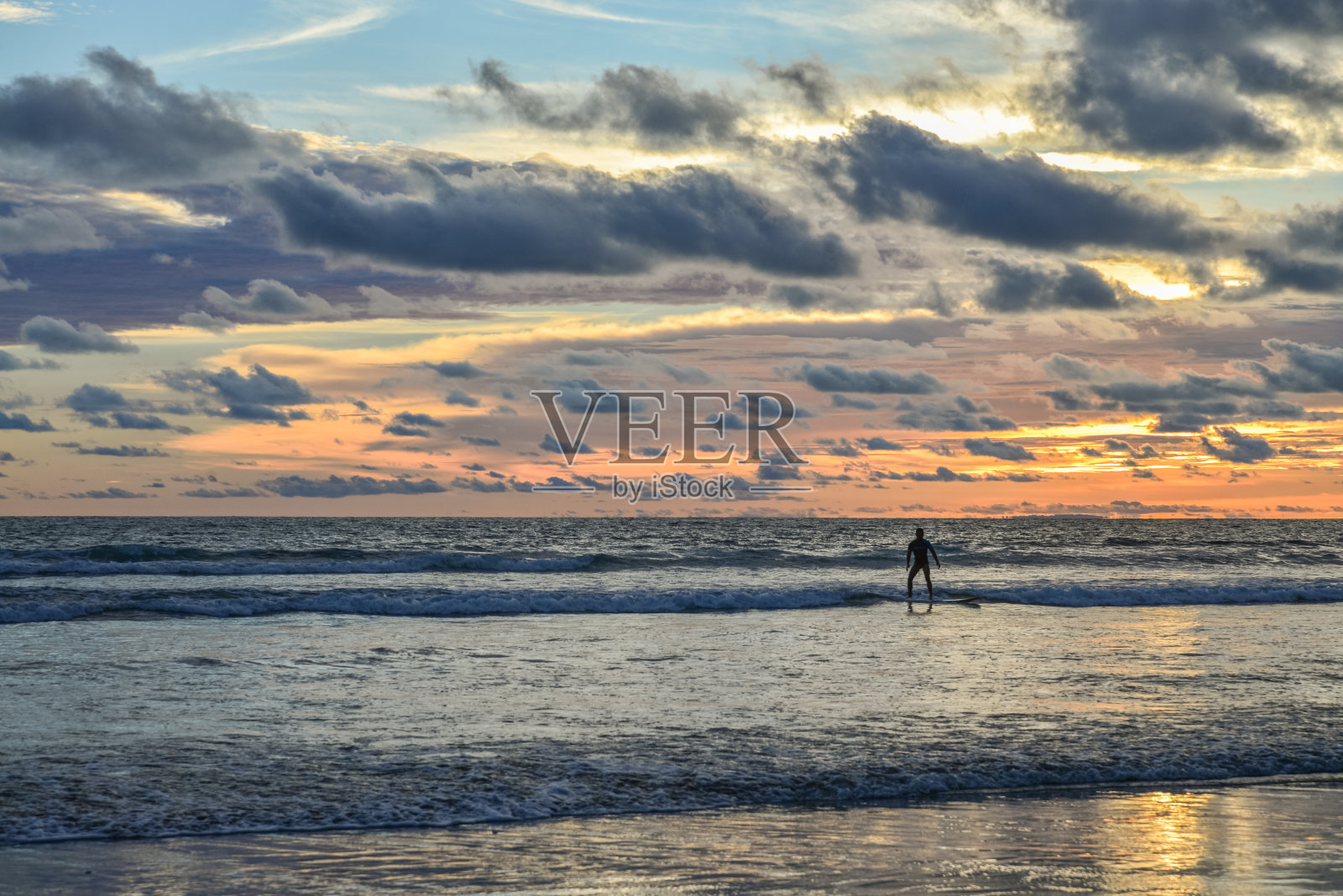 美丽明亮的日落照片摄影图片