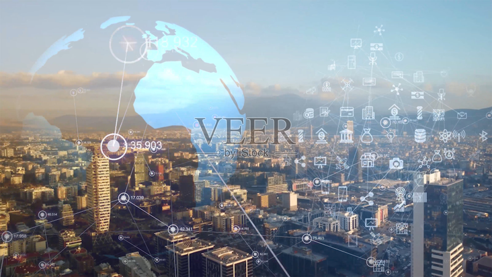 全球互联与智慧城市的互联网现代化。未来5G无线数字连接和社交媒体网络的概念。照片摄影图片