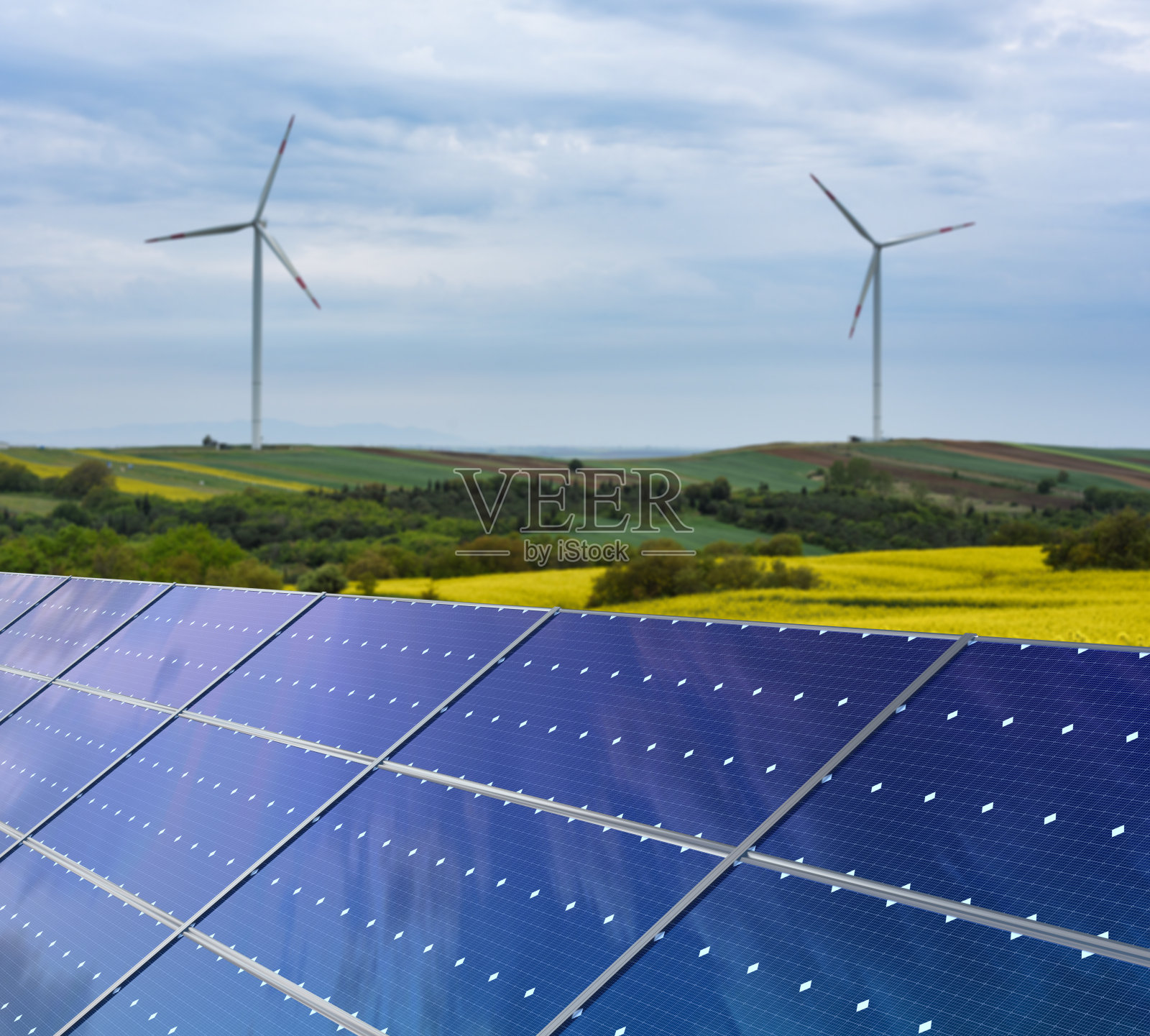 太阳能电池板和风力涡轮机照片摄影图片