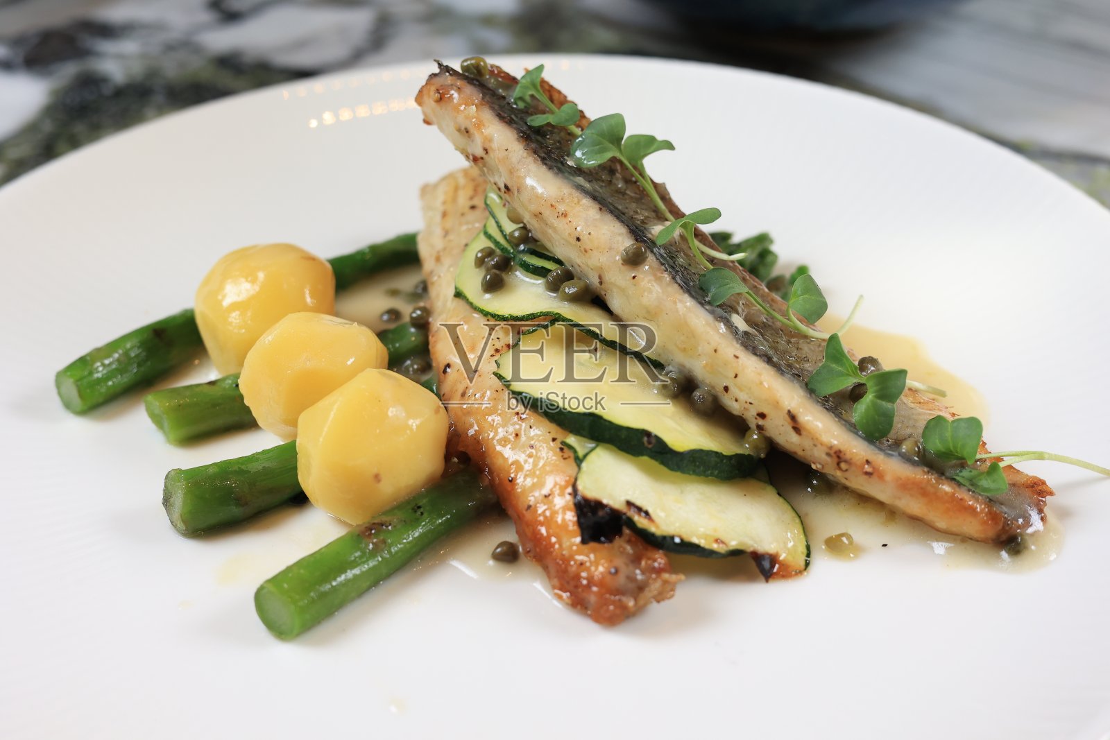 芦笋鱼照片摄影图片