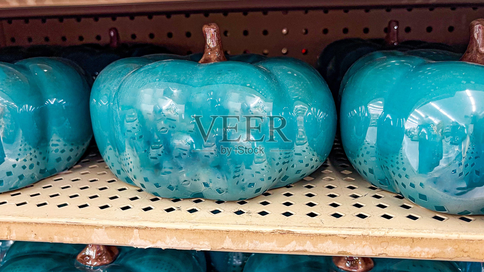 秋季收获零售展示为万圣节假期或感恩节照片摄影图片