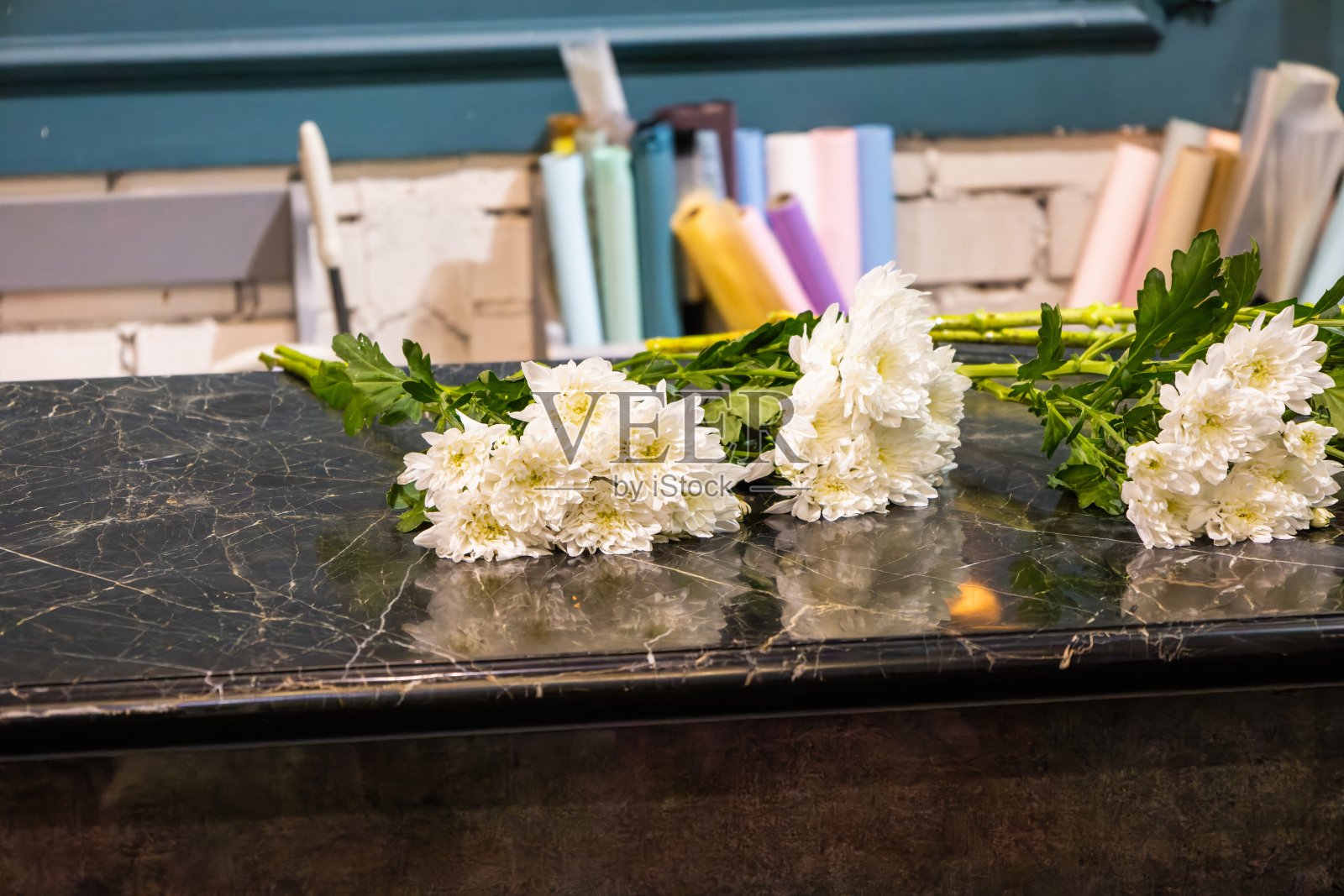 背景花作为礼物送给妈妈或女朋友或创建一个明信片照片摄影图片