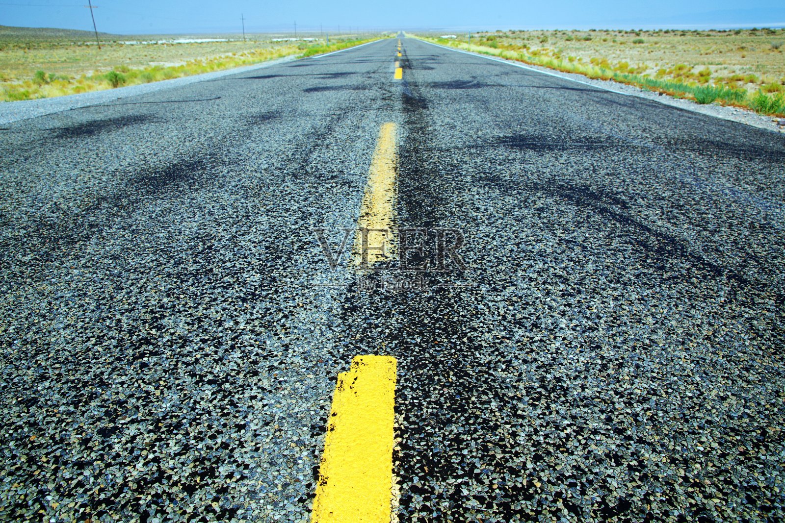 内华达州的乡村公路照片摄影图片