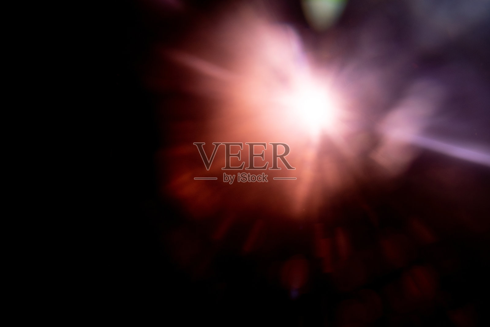 自然的太阳耀斑上的黑色照片摄影图片