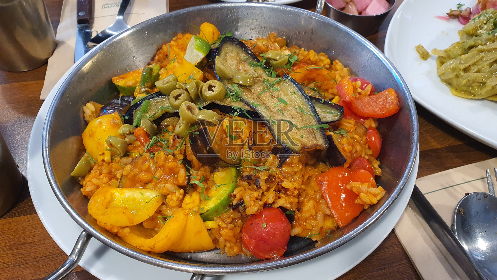 肉菜饭照片摄影图片