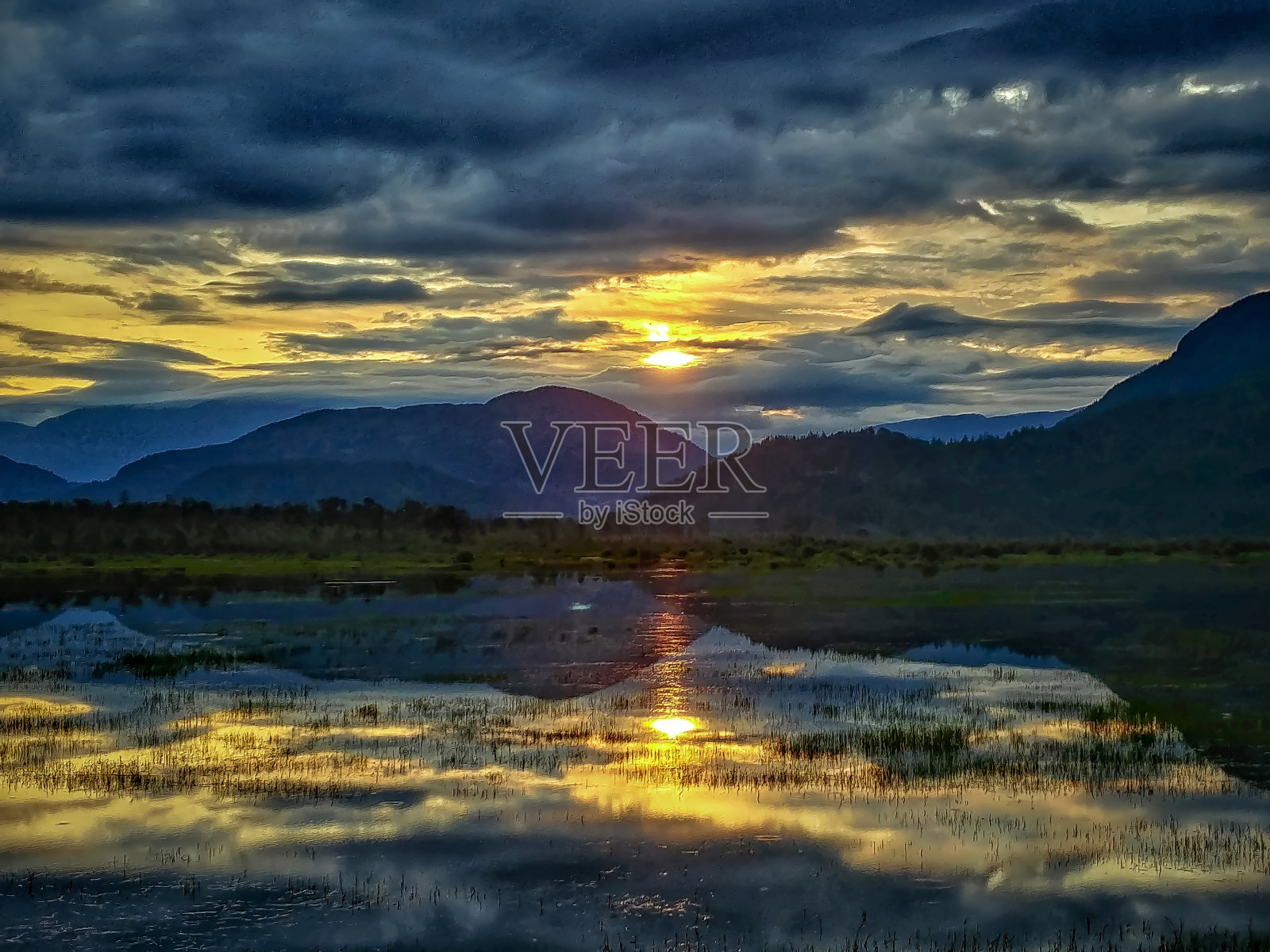 不列颠哥伦比亚省哈里森河照片摄影图片