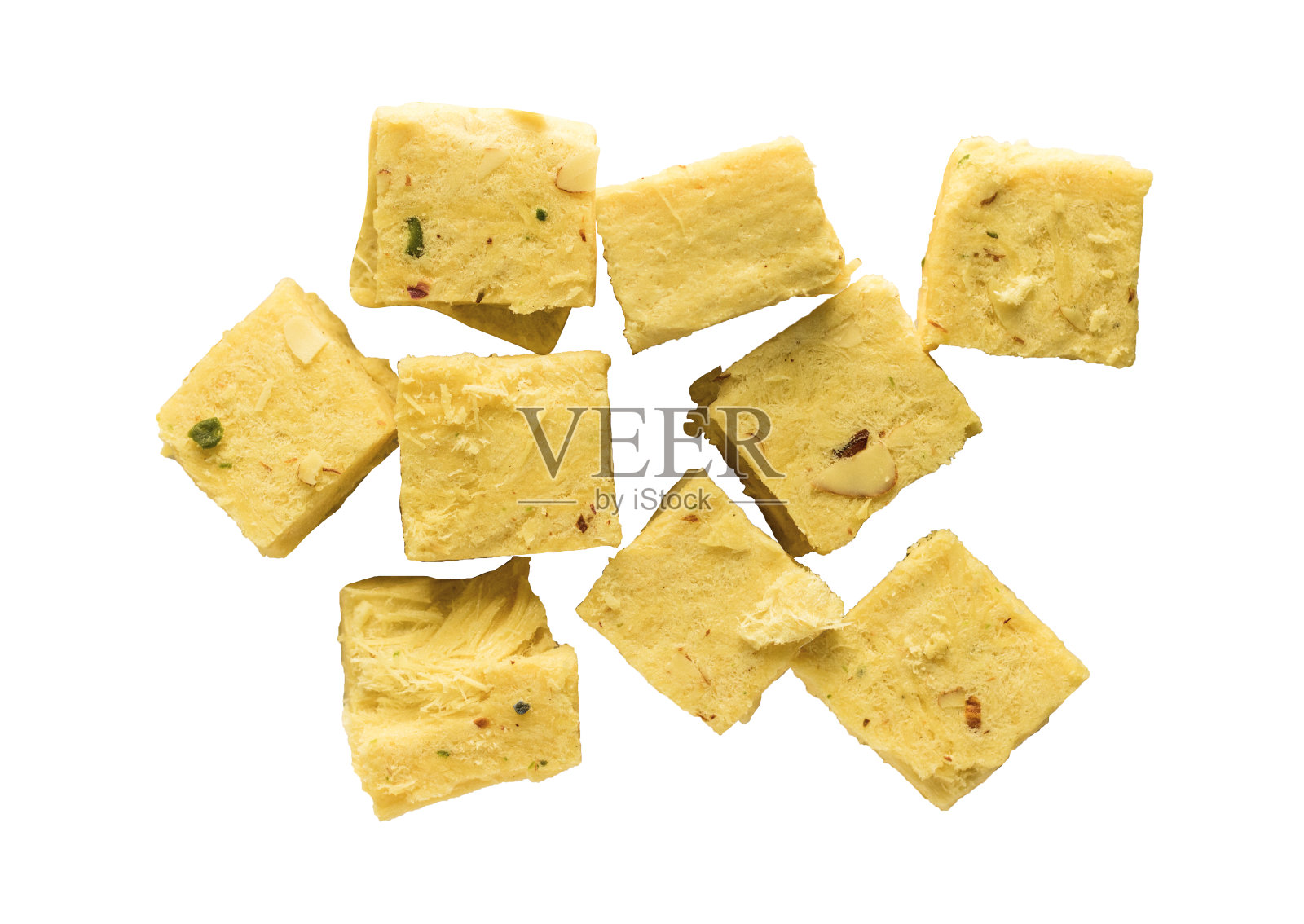 印度甜儿子papdi或soan papdi隔离在白色背景上，那格浦尔soan papdi制造照片摄影图片