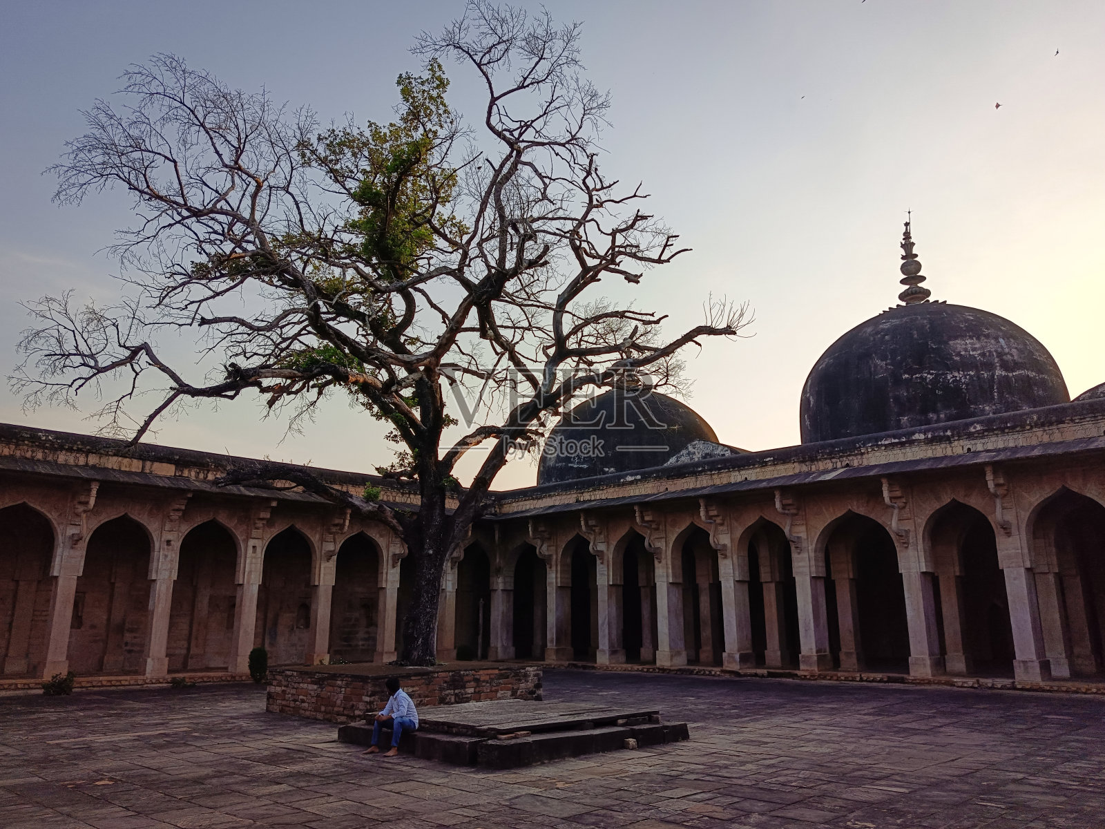 贾玛清真寺照片摄影图片