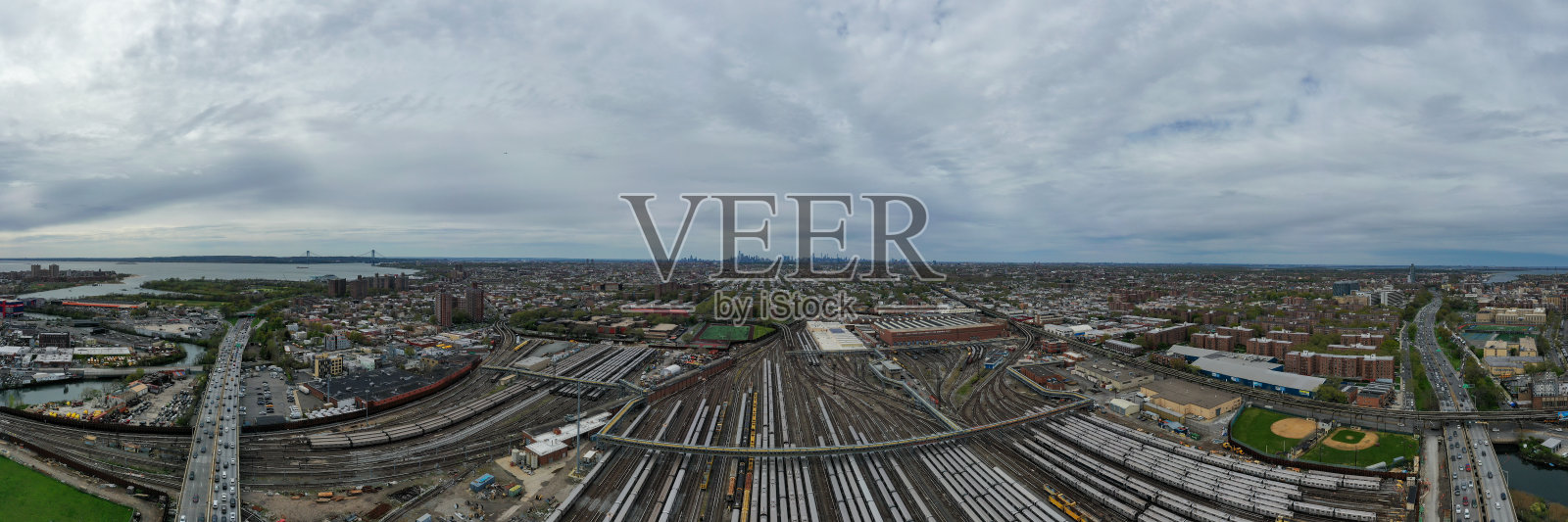 康尼岛火车站-布鲁克林，纽约照片摄影图片