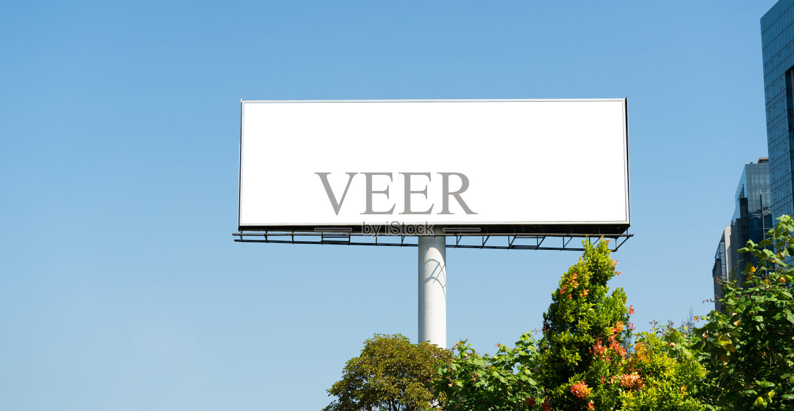 空白户外广告牌准备新广告照片摄影图片