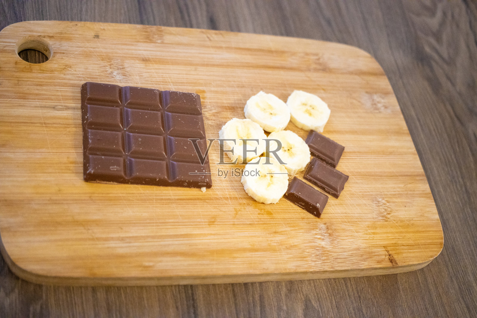 香蕉，牛奶和巧克力照片摄影图片